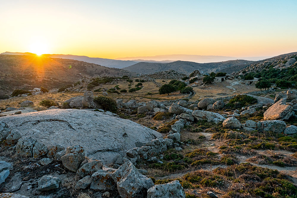 pasxa stin tino luxury suites white tinos 1