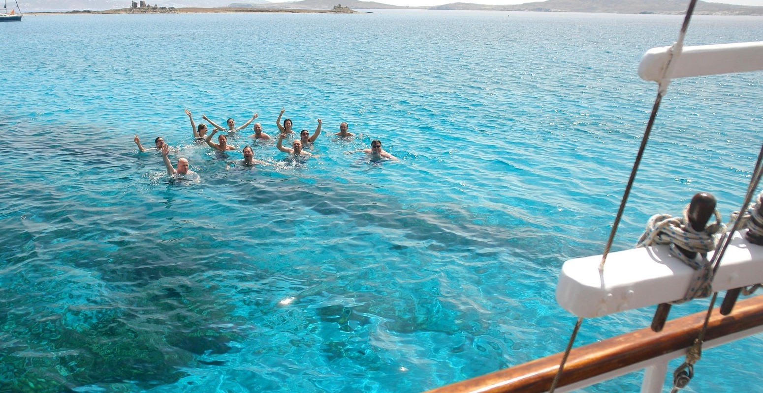 Daily trips to Mykonos and Delos